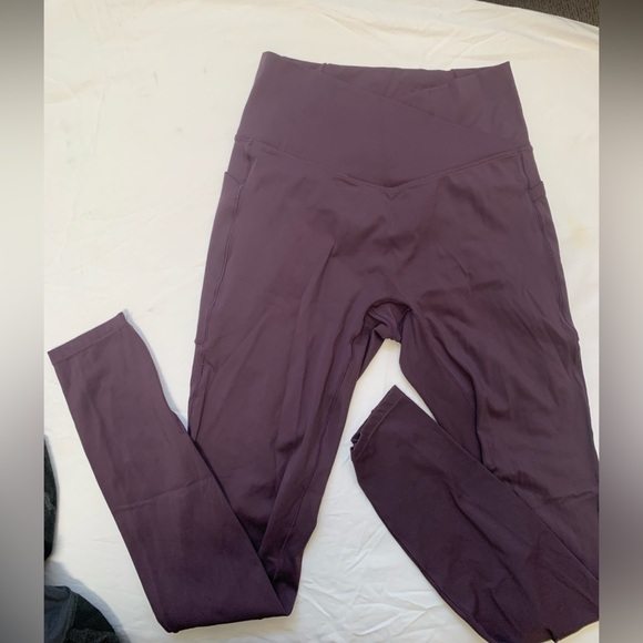 FABLETICS Women’s Powerhold Camo Leggings/Purple Leggings. Two Pair 🌴 - Picture 8 of 11